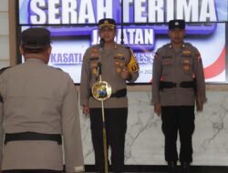 Kapolres Sampang Pimpin Upacara Sertijab Kasat Lantas