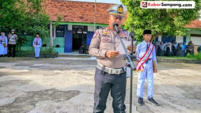 Dengan Police Go To School, Satlantas Polres Sampang Ajak Pelajar Wujudkan Kamseltibcar Lantas