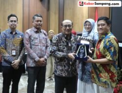 RSUD dr. Mohammad Zyn Sampang Mendapatkan Penghargaan Pelayanan Publik Terbaik Di Awal Tahun