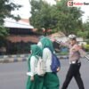 Lindungi Pelajar Dari Laka Lantas, Kapolres Sampang Perintahkan 100 Anggotanya Jaga Jalan Saat Pagi Hari