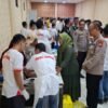 Dekatkan Diri ke Masyarakat, Polres Sampang Khitankan 50 Anak Secara Gratis